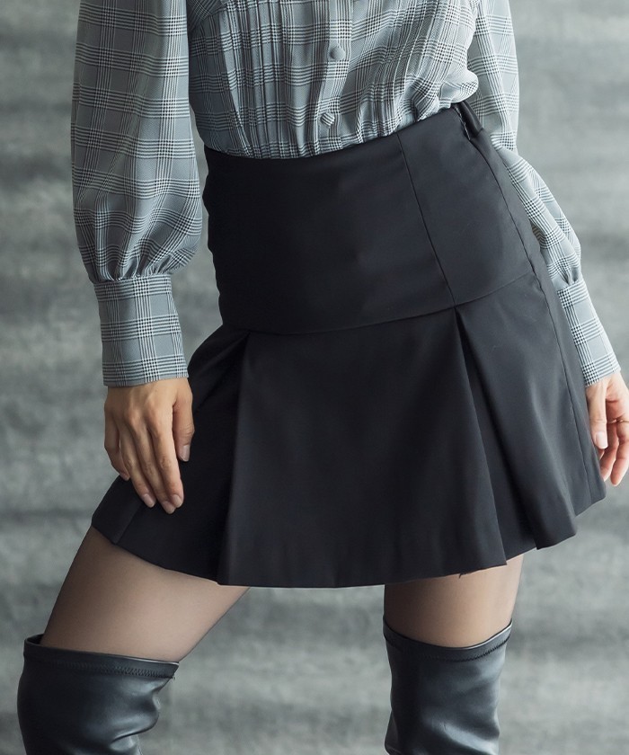 ボックスプリーツミニスカート