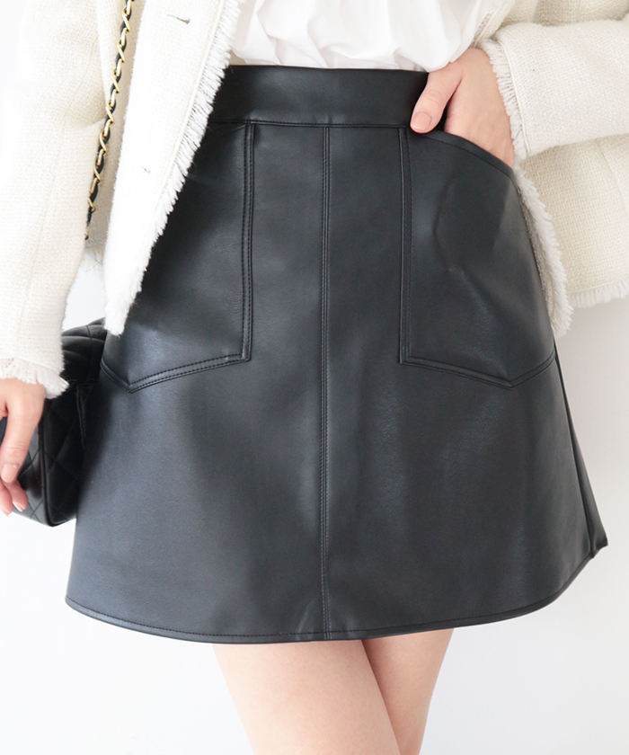 Out Pocket Leather Mini Skirt